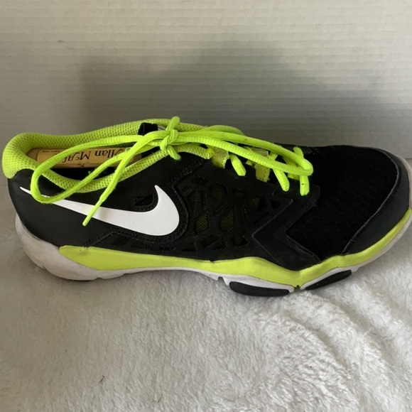 Nike Black and Bright Green Athletic Shoes - Picture 5 of 5